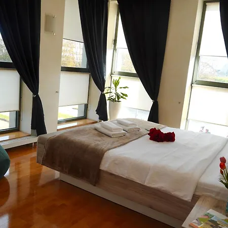 Phucan Shared-apartment In * Рига