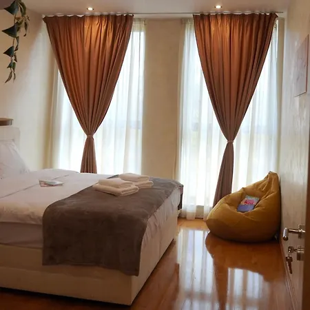 Phucan Apartment-riga 招待所