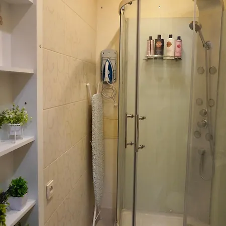 Phucan Apartment-riga 招待所 *