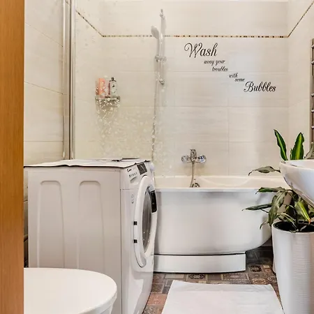 Phucan Apartment-riga *