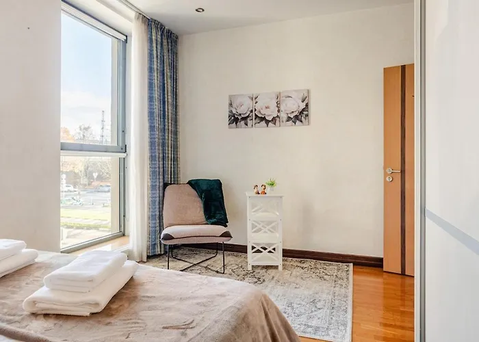 Phucan Apartment-riga 게스트하우스 *