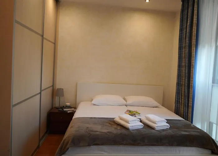 Phucan Apartment-riga 게스트하우스 *